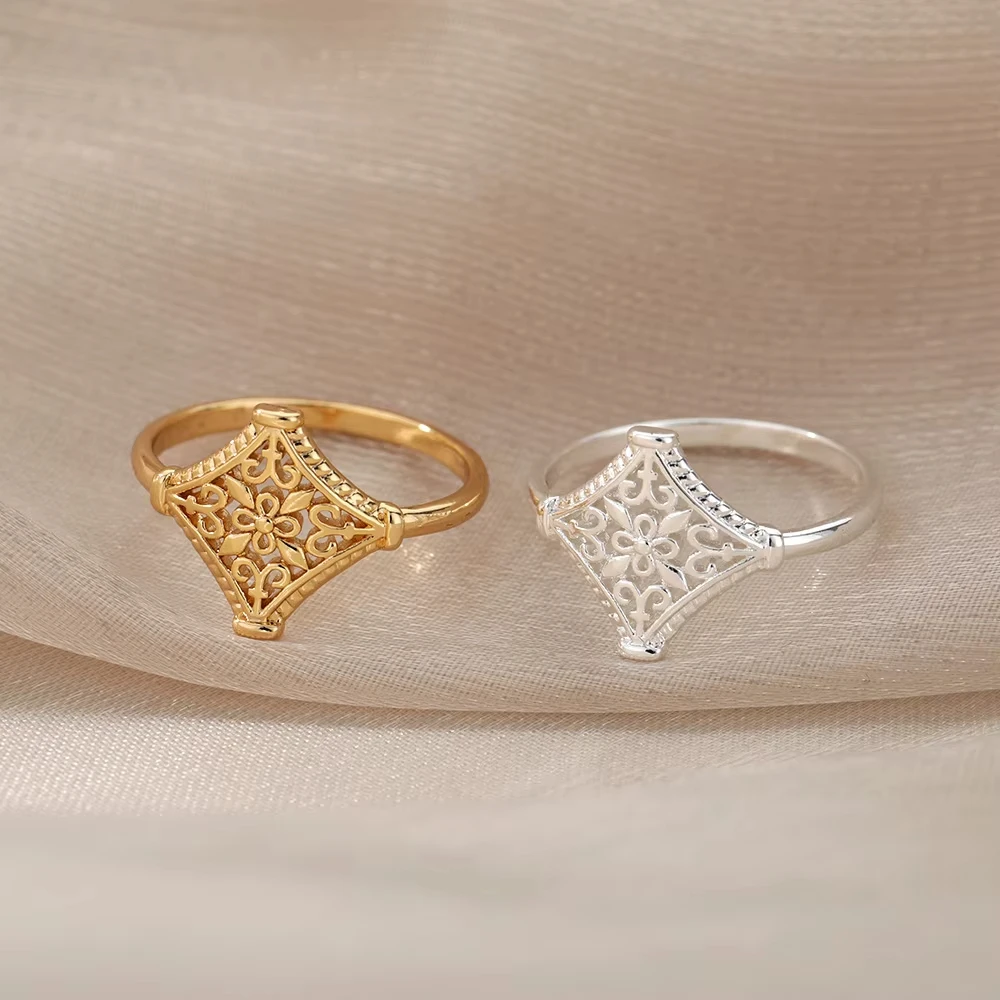 Vintage Hollow Flower Rings For Women Men Stainless Steel Gold Color Ring Aesthetic Wedding Couple Rings Boho Jewelry Gift