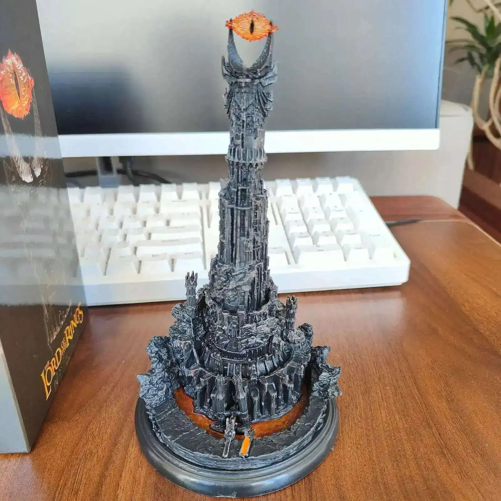 Dark Tower 27CM of Barad-dur GK Witch-king Of Angmar 3 Figurine PVC Action Figure Model Toy Desktop Ornament Gifts