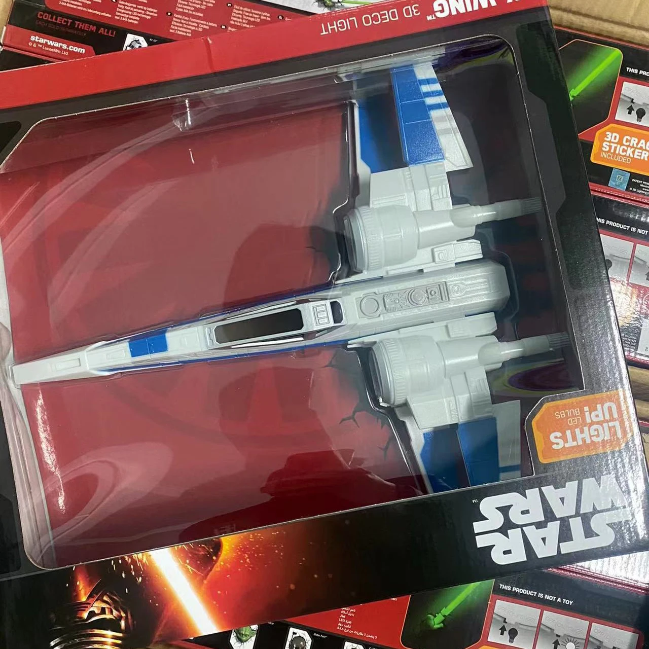 スターウォーズの置物,限定版,ヨーダX-wingstarfighter kylo ren c3po 
