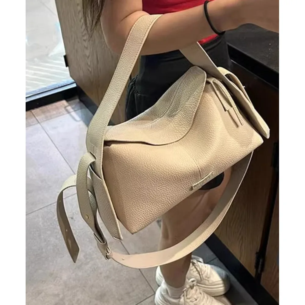 Songmont Mountain ha una serie di mini gronde con orecchie pendenti in pino, una borsa a tracolla portatile alla moda e versatile per i pendolari_voghion.com