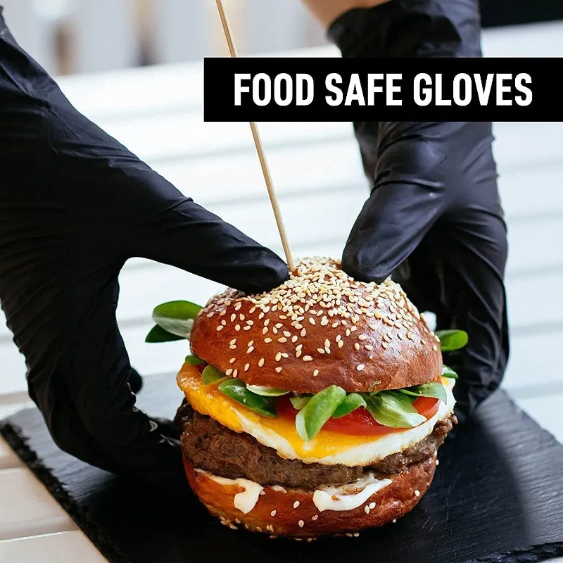 Gants jetables nitrile blancs taille L, étirés pour montrer l'élasticité, lot de 50 paires