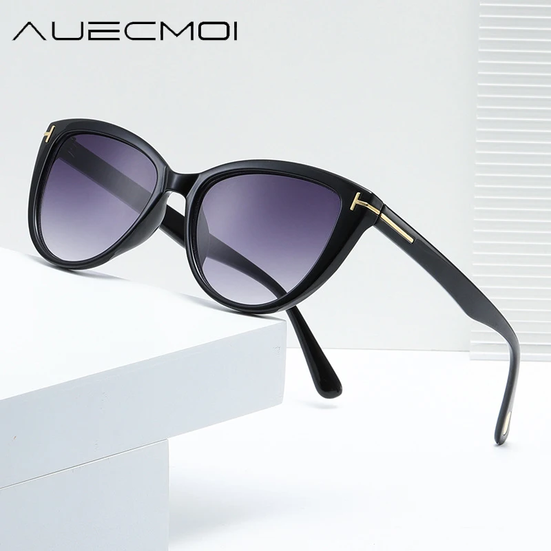 

Classic Vintage Brand Designer Cat Eye Rivet Sunglasses Women Trending Sun Glasses Fashion Luxury Retro Punk Sexy Ladies Shades