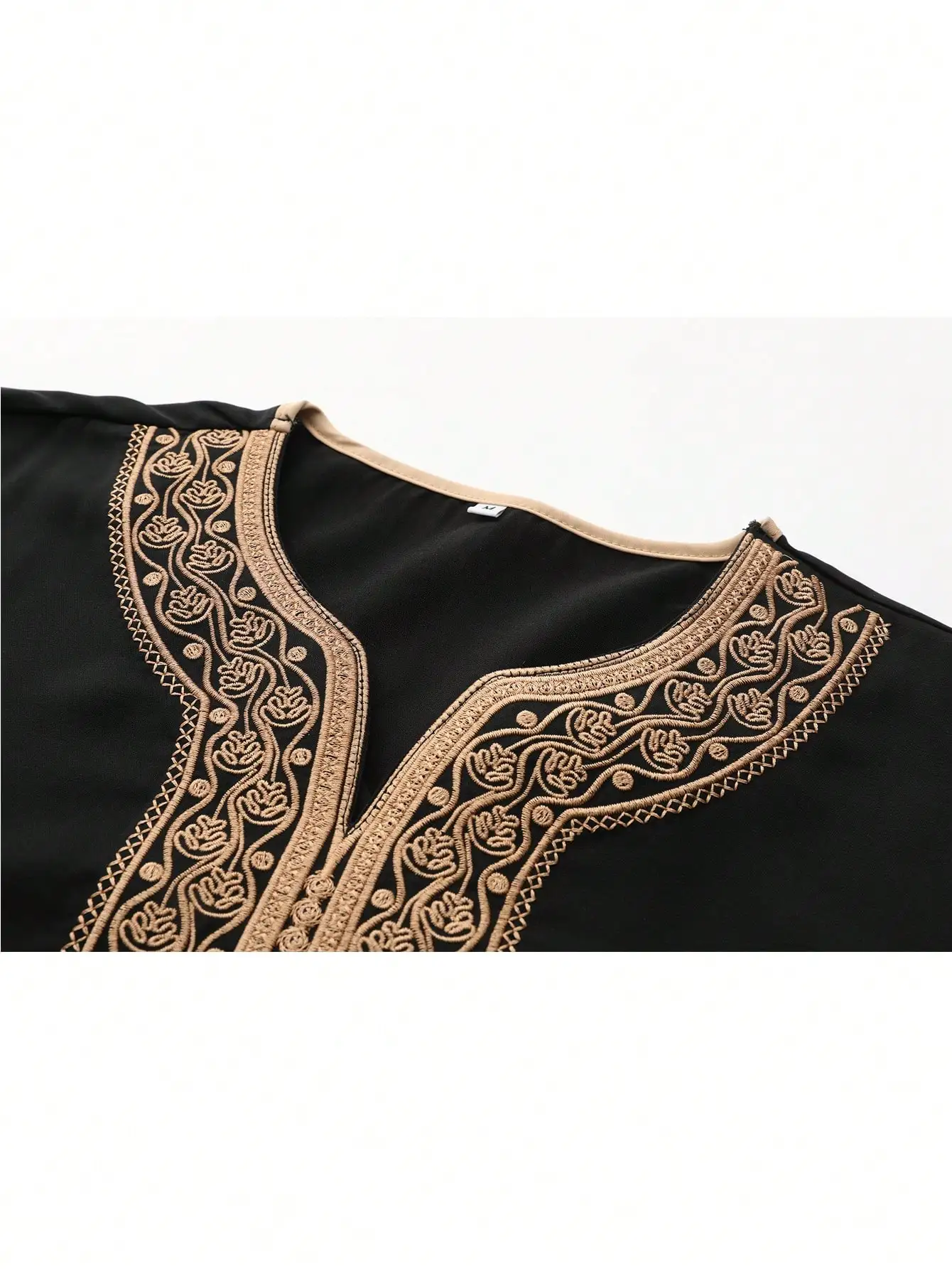 النمط المغربي التقليدي، رداء رجالي مسلم، رداء مطرز...