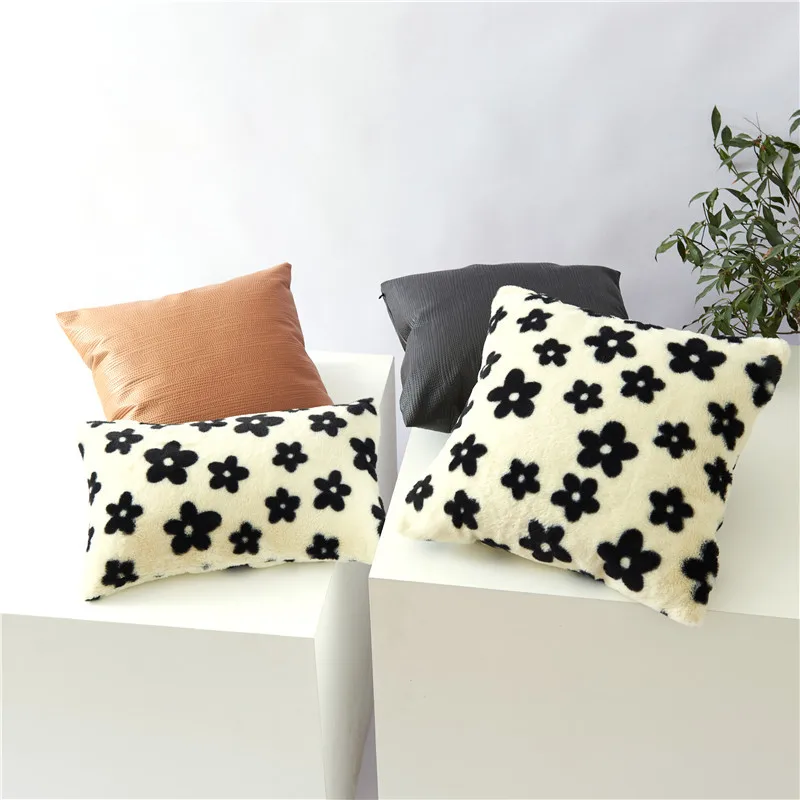 

Nordic Double Sided Plush Print Cushion Cover 50x50 Black and White Flower Cow Pattern Pillow Cover Decorative Pillows for Sofa