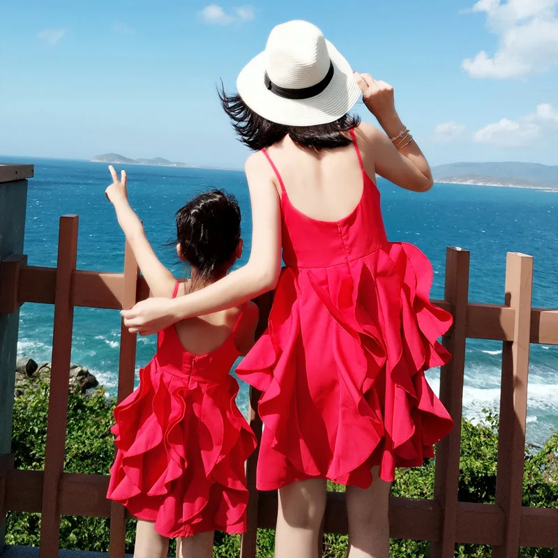 

Mother and Daughter Equal Elegant Party Dress Red Mommy and Baby Girls Beach Clothes Vacation Dresses for Women 2023 Clothing