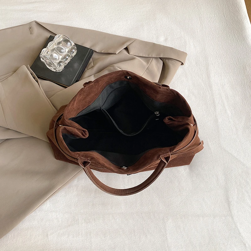 Shoulder Bag Ladies Handbag Tote Bag Autumn/winter Niche Design Large Capacity Retro Commuter