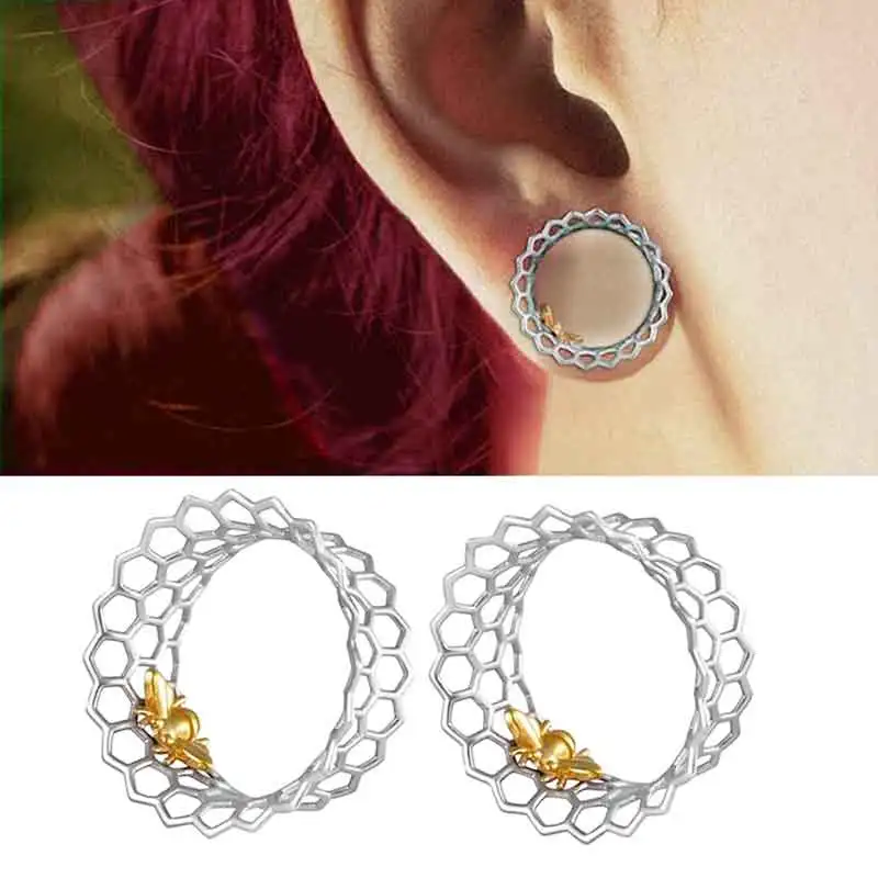2PCS Ear Gauges Brass Hollow Flower Earring Tunnels Plugs Piercing Women Body Jewelry Expander Stretchers Gauge for Ear