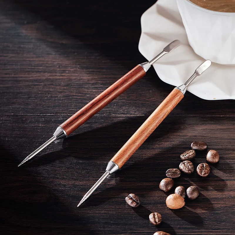 إبرة قهوة لاتيه فولاذ مقبض خشبي