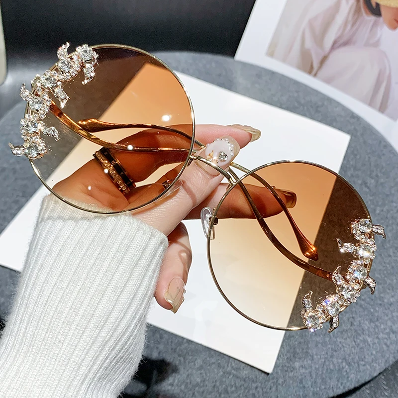 Neue randlose Diamant-Sonnenbrille mit Schliffkante, modische runde Strass-Sonnenbrille, Wellen-Design, Spiegelbein-Brille