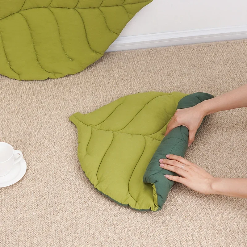 Cat Bed Mats Soft Cotton Leaf Shaped Kitten Cat Puppy Dog Bed Mat Sleep Blanket Home Pets Double Sided Pad Floor Rugs Washable 4