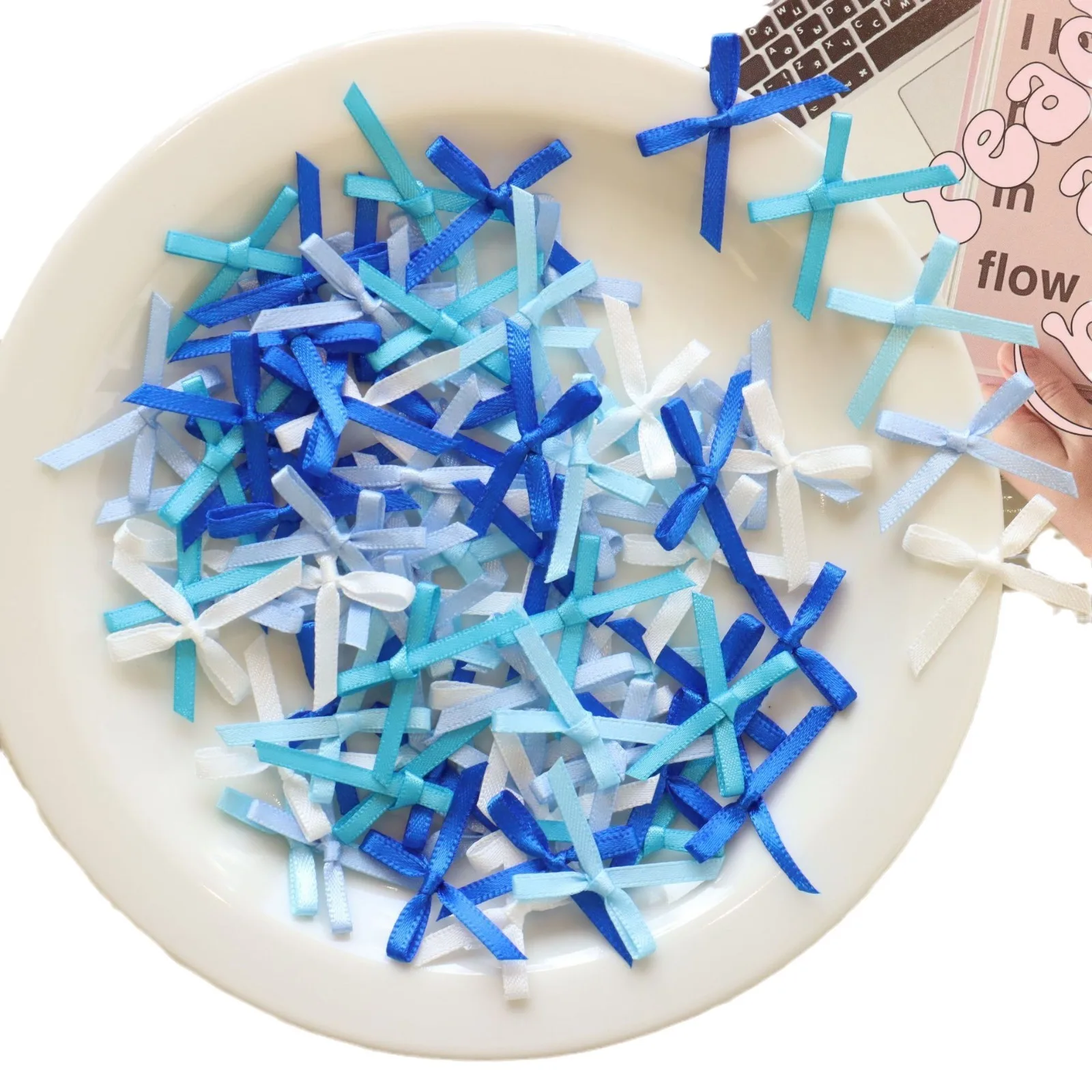 300pcs/lot Ribbons Mini Satin Ribbons 2.5x3cm Bows Ties Christmas Bowknot For DIY Craft Scrapbooking Embellishment Accessories