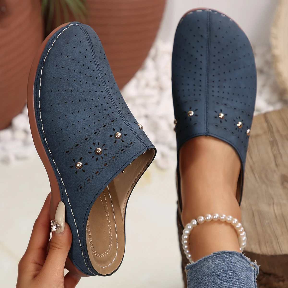 Neue Modische Damen-Slipper Sommerschuhe aus Spaltleder mit Hohlmustern Atmungsaktive Baotou-Sandalen Bequem und Leicht – Detail 7