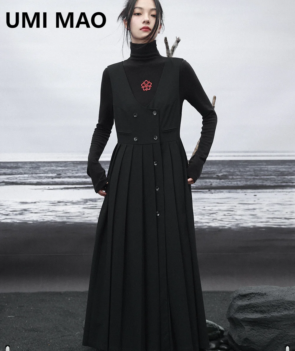 

UMI MAO Dark Pleated Dress For Women Autumn Winter Featuring A Minimalist Versatile Draped Vest Dresses Femme Y2K