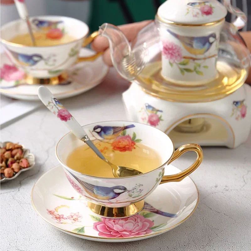 영국 본차이나 커피잔 세트 도자기 꽃무늬 티컵 받침 접시 스푼 세트 가정용 세라믹 과일 티팟 유리 캔들 히팅