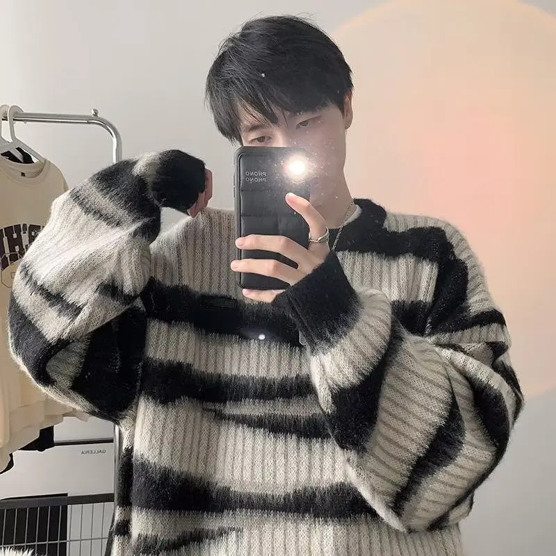 Men's Y2K Blue Vintage Striped Knit Knitwear Couple Sweater Sweatshirts Korean Autumn Winter Clothes Pullovers Blouse Tops Men