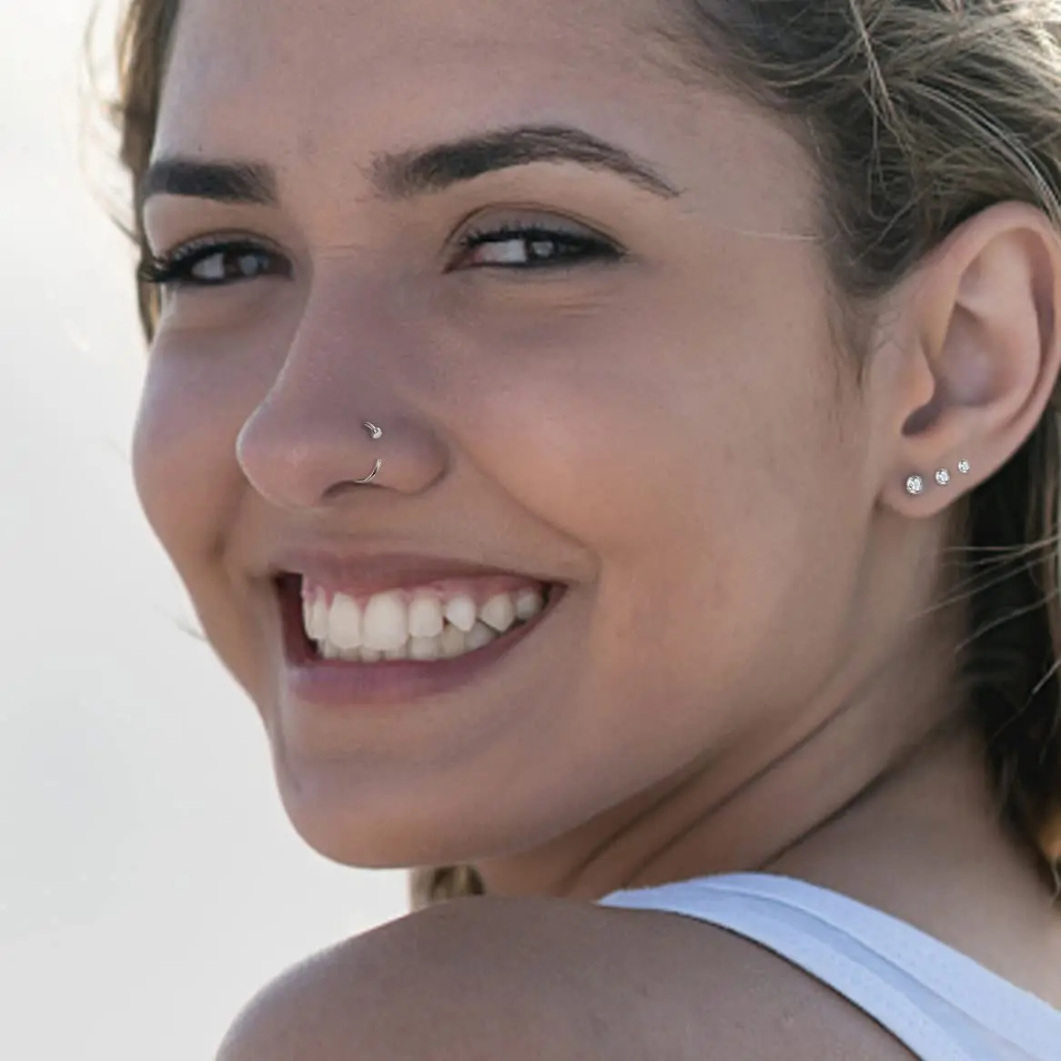 Рисунок 5 - Серьги-гвоздики Drperfect из хирургической