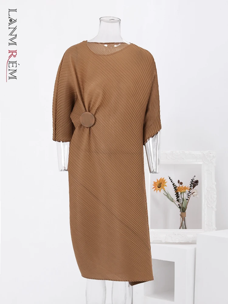 

LANMREM Fashion Pleated Loose Dress Women Round Neck Folds Patchwork Design Solid Dresses Casual 2024 New Clothing 2YA287