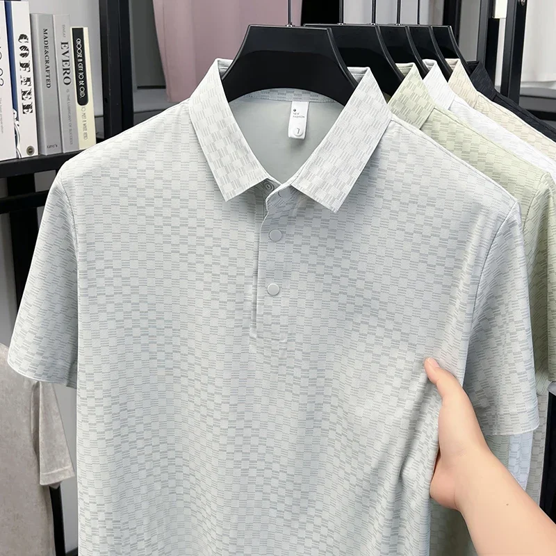 Polo estiva da uomo con colletto, in rete traforata a mini reticolo, elastica e traspirante, ideale per l'ufficio e il pendolarismo quotidiano. - immagine 3