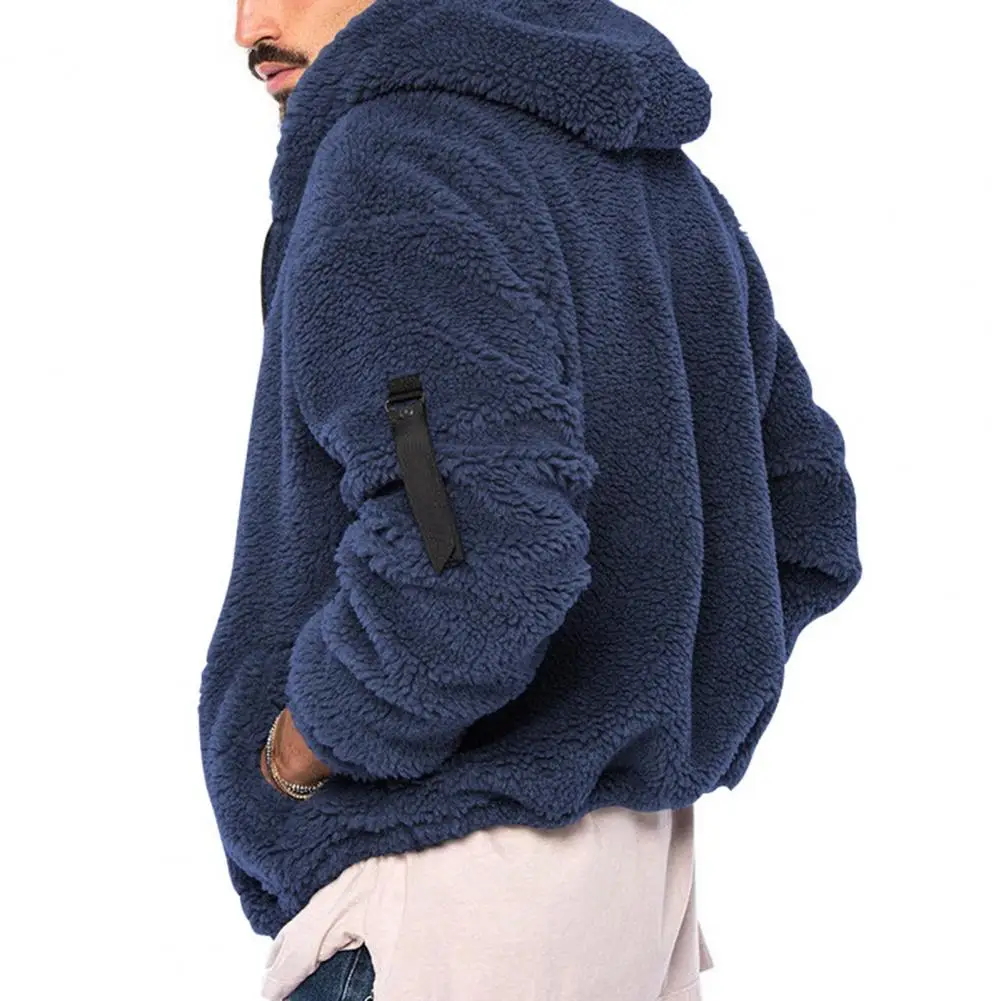 

Толстовка с боковыми карманами уютная мужская зимняя куртка с капюшоном Толстая плюшевая застежка-молния мягкие карманы теплая холодная устойчивость средней длины