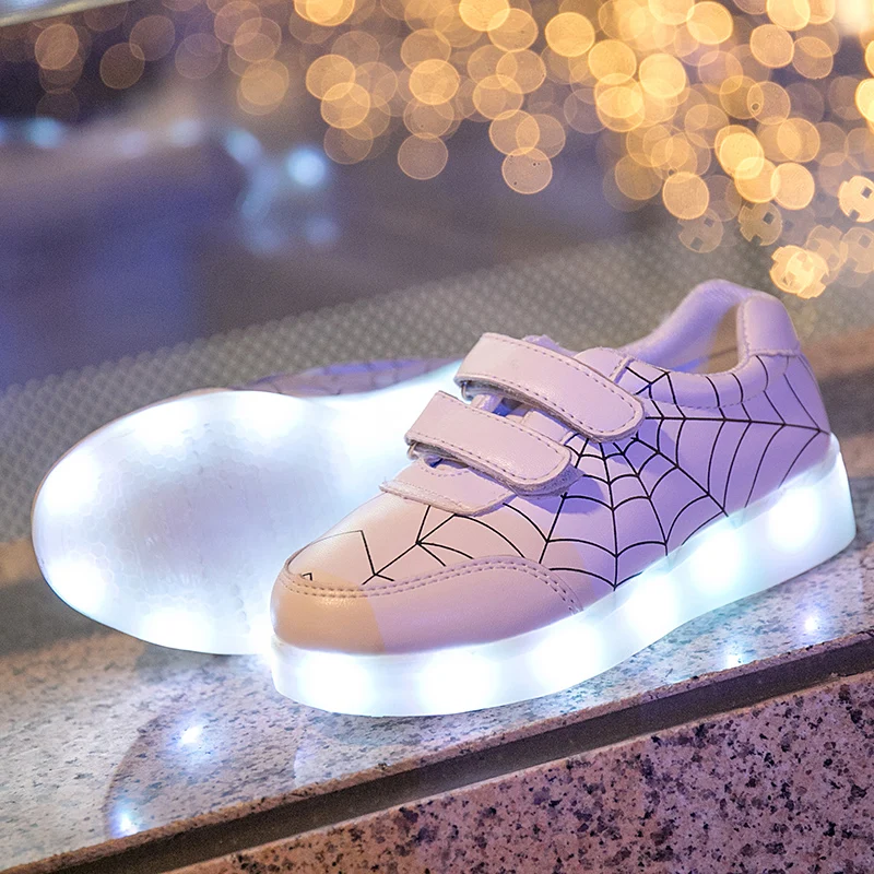 

UncleJerry Light Up Shoes For Kids USB Charging Glowing Sneakers for Baby Slip-on Shoes Child Sport Shoes for Little Boys Girls