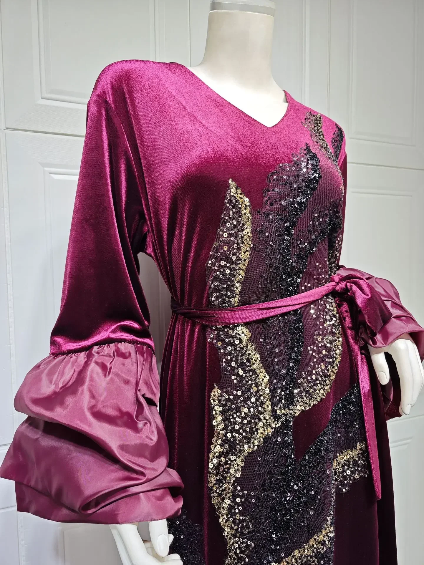 Velvet Autumn Winter Casual Sequins Puff Sleeve V-Neck Dubai Dress with Sashes Moroccan African Women Kaftan Ramadan Abaya Femme