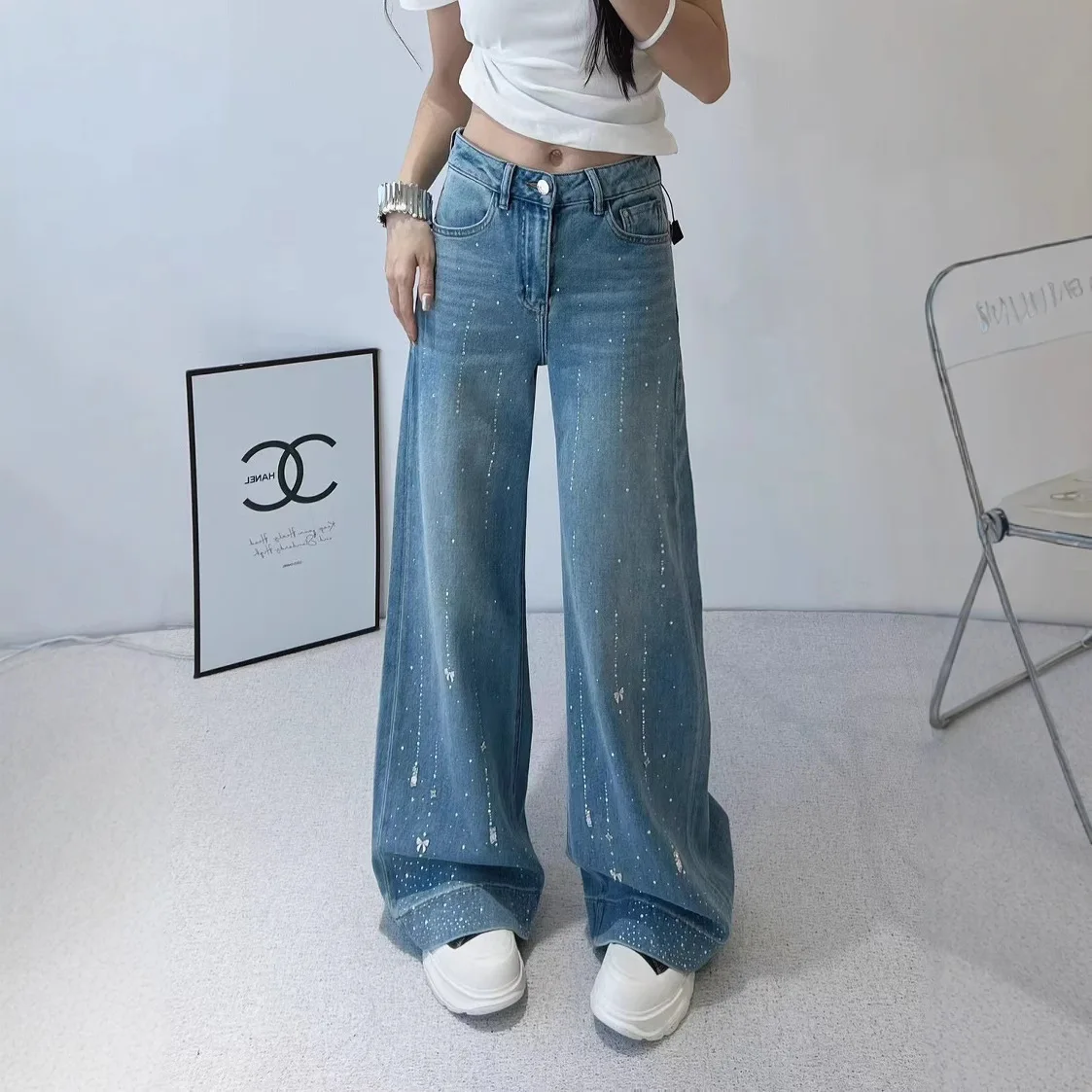 2025 Early Spring New High-Waisted Wide-Leg Meteor Hot Drilled Bowknot Straight-Leg Jeans For Women Versatile Long Pants 3
