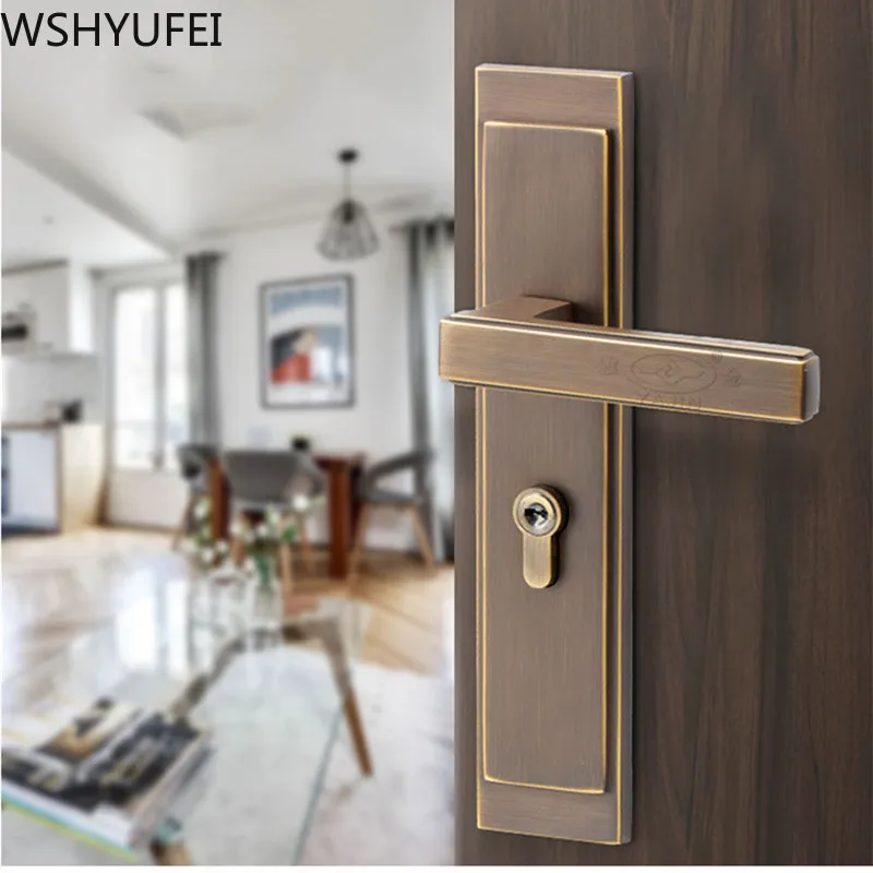 

Pure copper solid wood door lock new Chinese style retro villa indoor bedroom door lock household silent copper handle lock