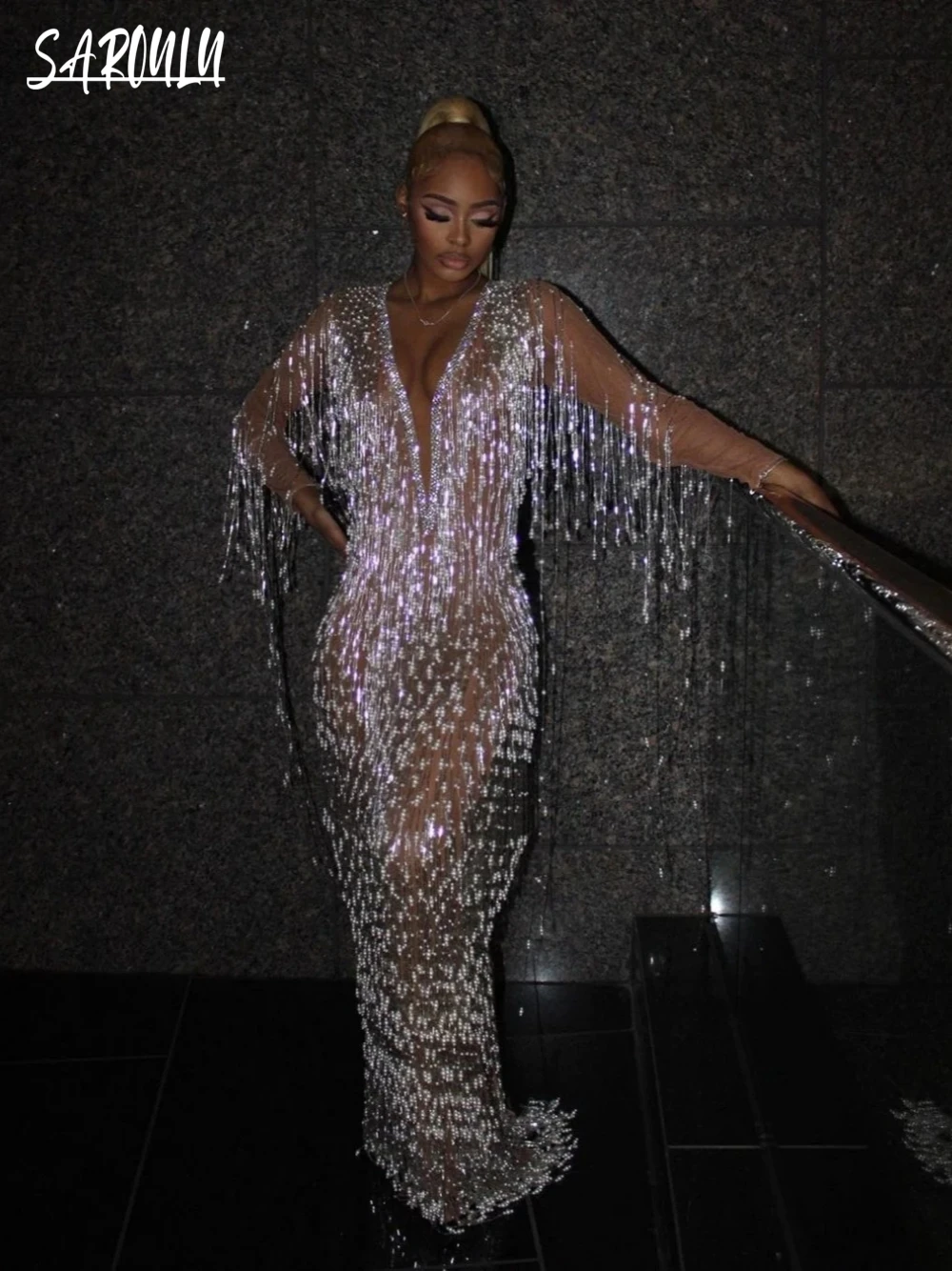 Illusion Deep V-neck Evening Dress Pearls Straight Bride Robe Sexy Tassel Long Sleeve Bridal Dresses Vestidos  De Novia