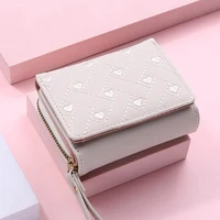 Cartera de cuero PU para mujer, cartera pequeña de tres pliegues con bordado de amor, tarjetero con ranura para múltiples tarjetas, monedero, nueva moda - Imagen 5