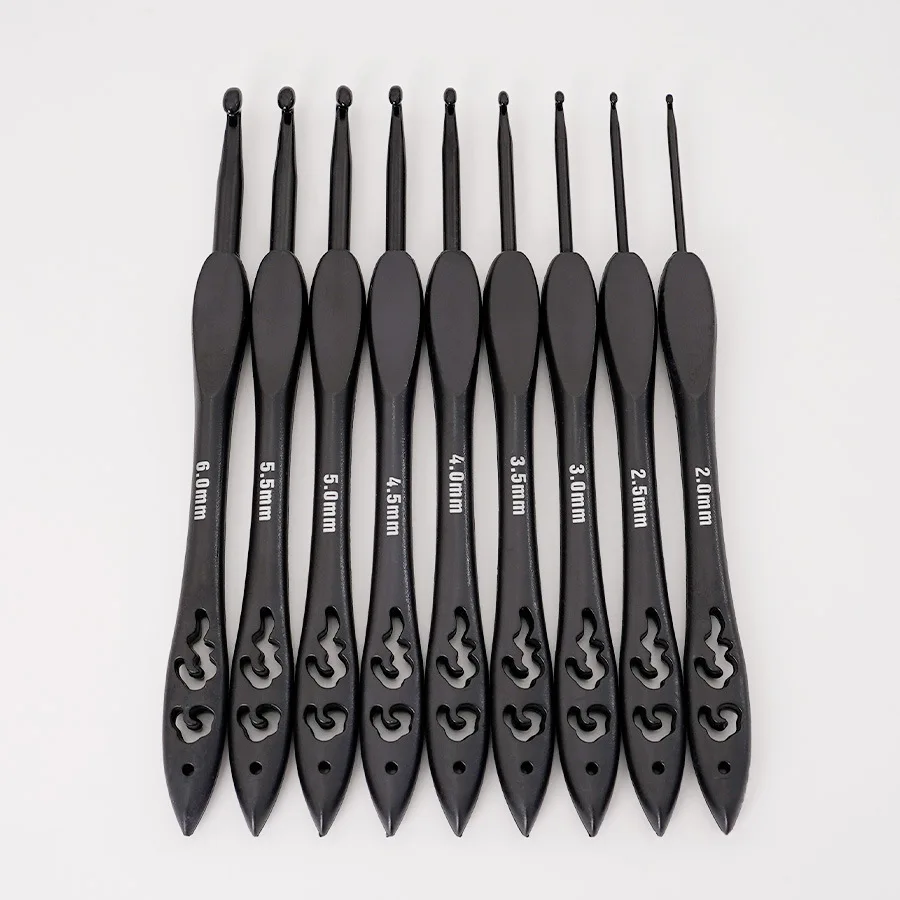 Crochet Kit Knitting Supplies Knitting Material Knitting Craft Supplies Knitting Tools OPP Bag Packing Black Plastic Handle Alumina Crochet Set A Set of 9 Pieces 2.0-6.0mm