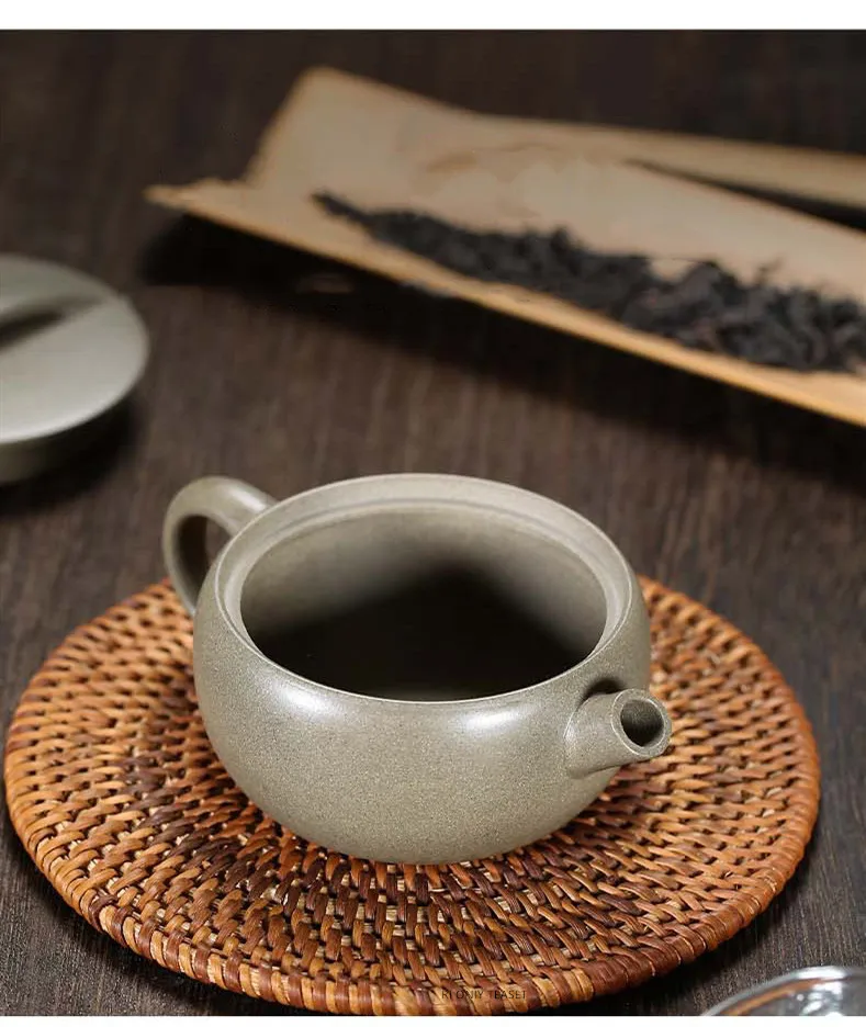 刻印された紫色の粘土,大口径,手作りのポット,生のoreグリーン