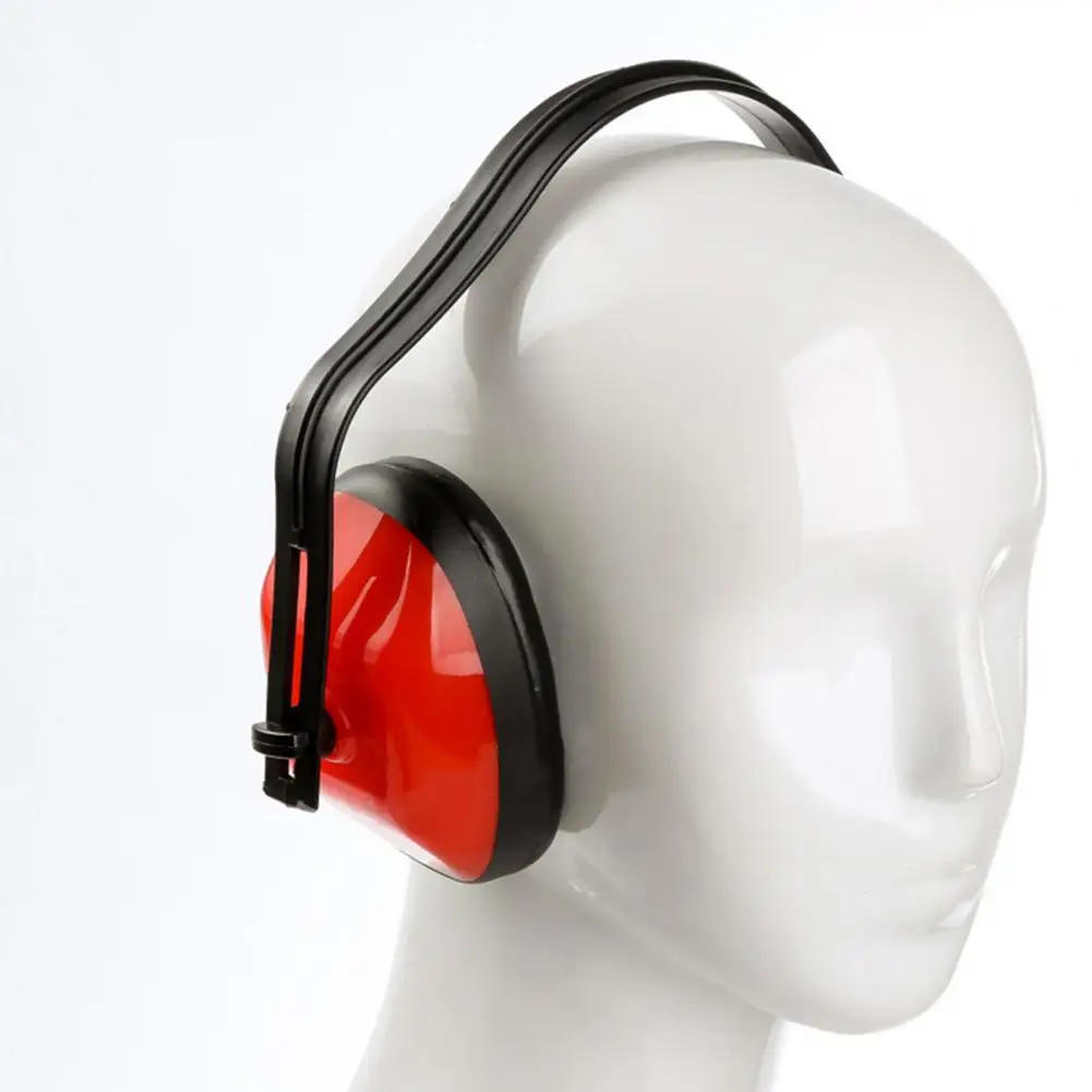 Casque antibruit réducteur bruit 2025 réglable sur fond blanc, protection auditive industrielle