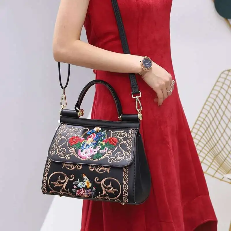 VM FASHION KISS Women's Pink Hand Bag Embroidered Frame Bag