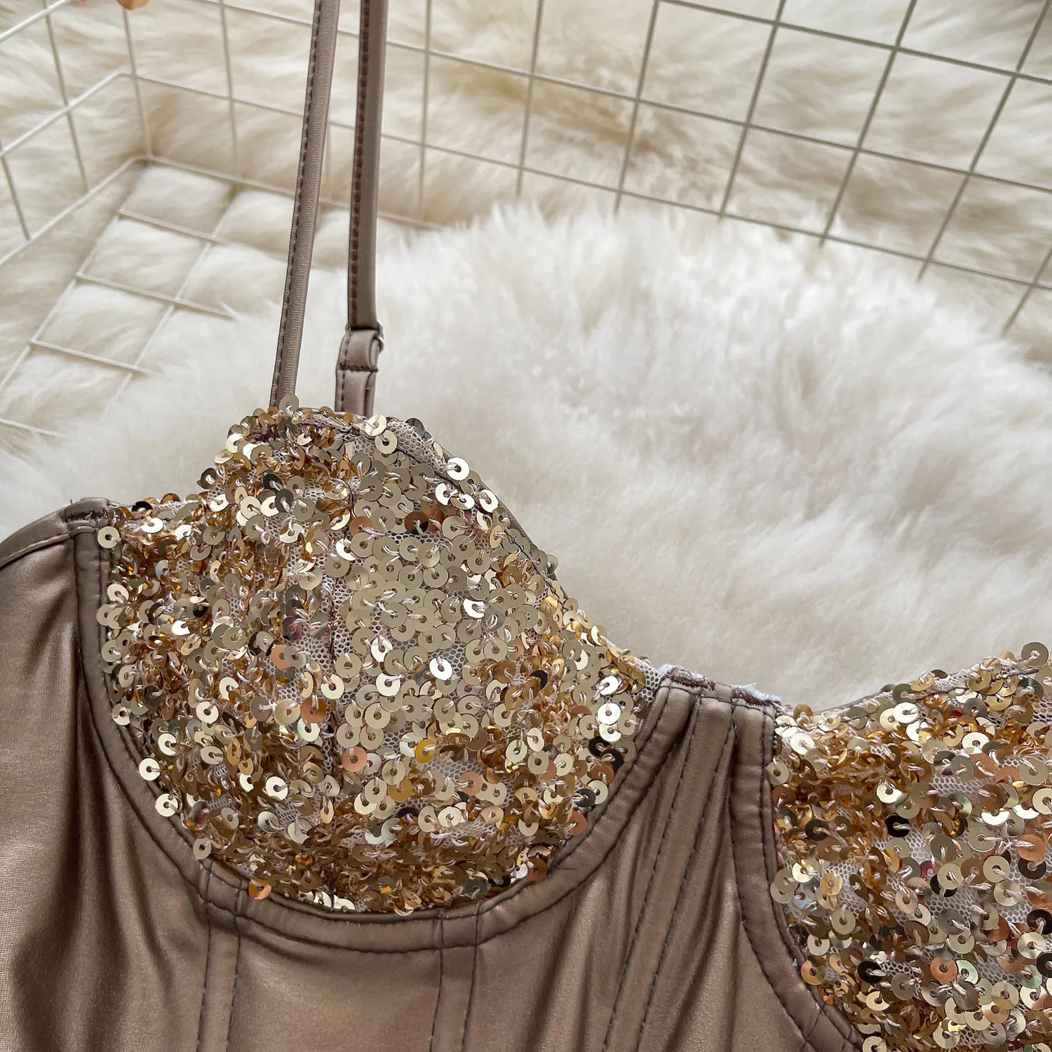 slim fit waist detail on bodysuit
