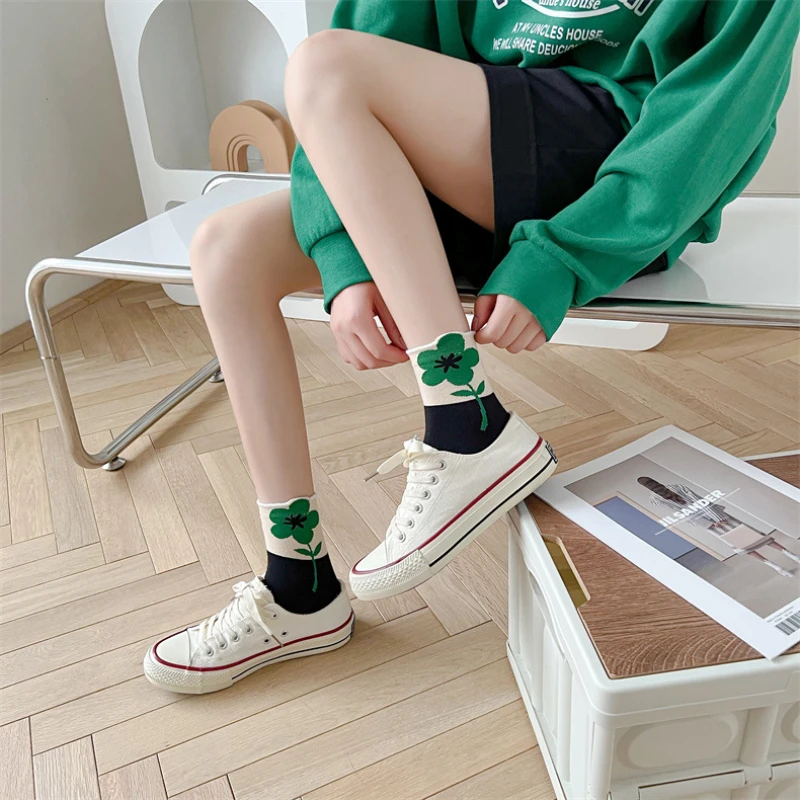 Japanese Korean Style Cartoon Tulip Flower Cute Socks Women Streetwear Skate Harajuku Kawaii Socks Autumn