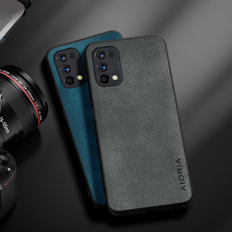 Sleek and Durable Wood Grain Leather Case - Simple & Lightweight Design