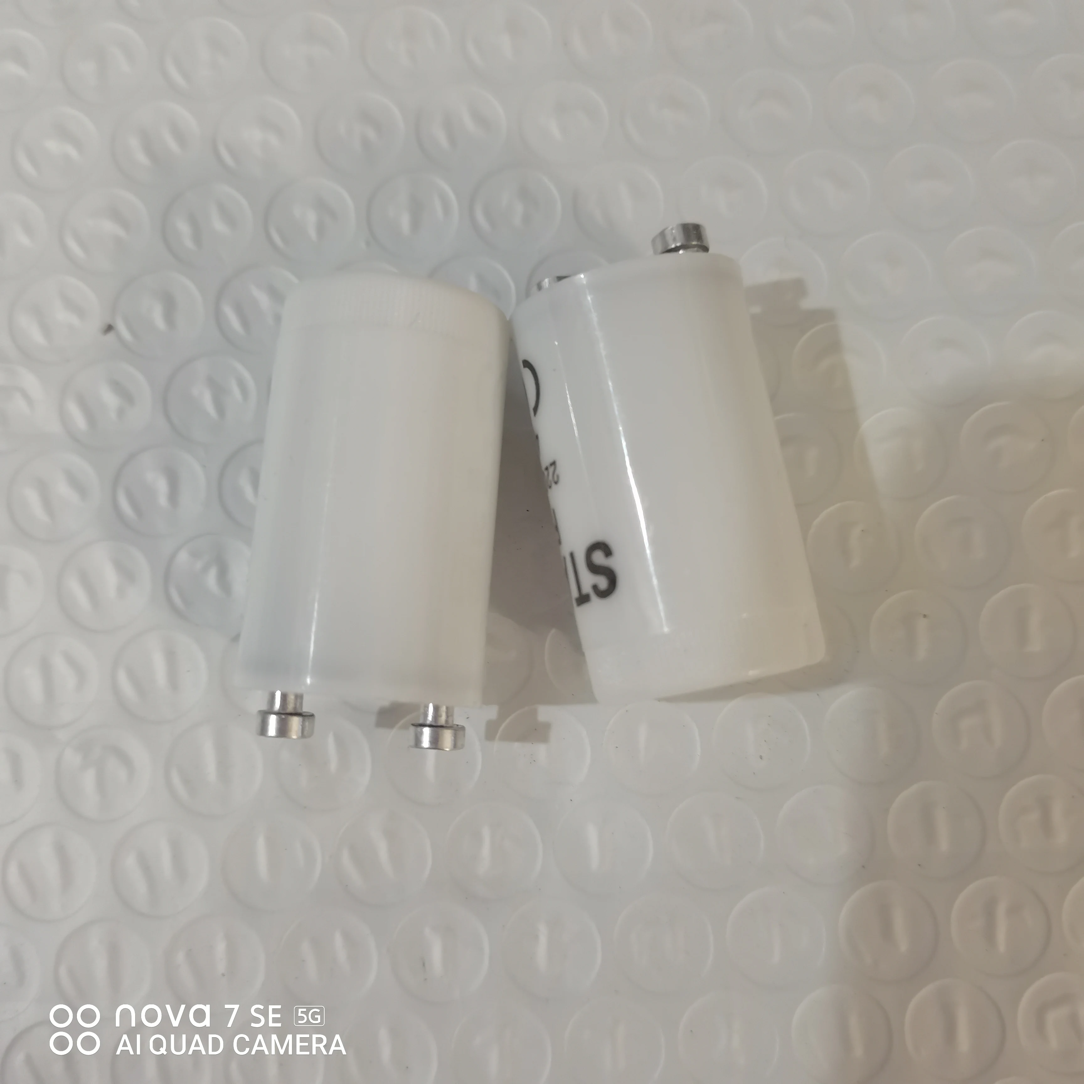 Fluorescent Starters 2PCS/LOT High-quality AC220V-240V 4-65W Fluorescent Tube Fuse Starter CE Rohs