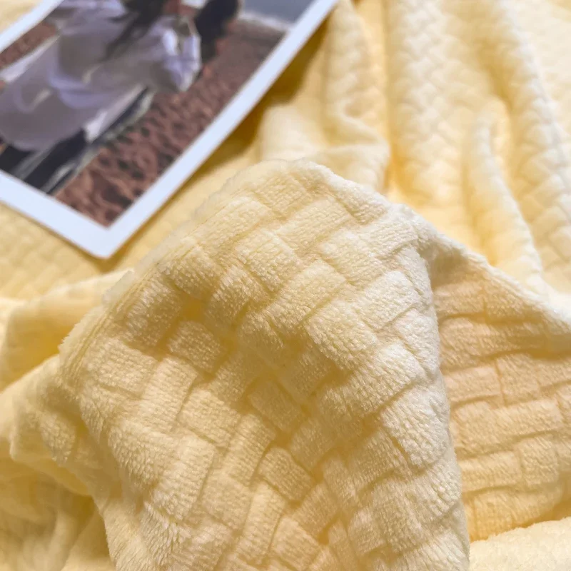 1pc Thicken Winter Duvet Cover Warm Milk Velvet Comforter Cover Double Side Velvet Bed 3D Carve Flower Comforter Set Bedding Set See7ff4303d2c41f1a2e2b8ee298f8e87G