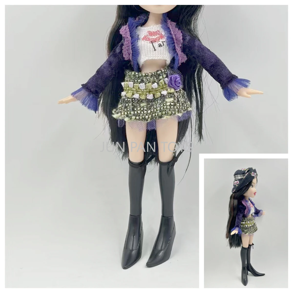 ブラッツ-ファッショナブルなオリジナルの人形,2つの衣装のポスター