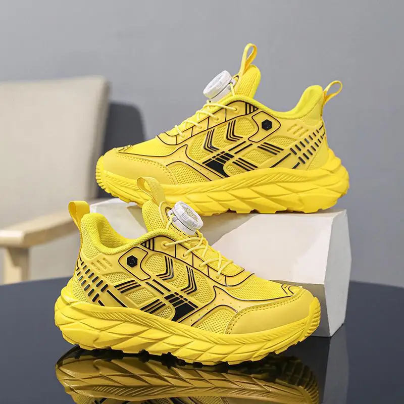 

2024 Spring and Summer New Fashionable Mesh Medium and Large Children's Sports Shoes, Comfortable Boys' Casual Shoes