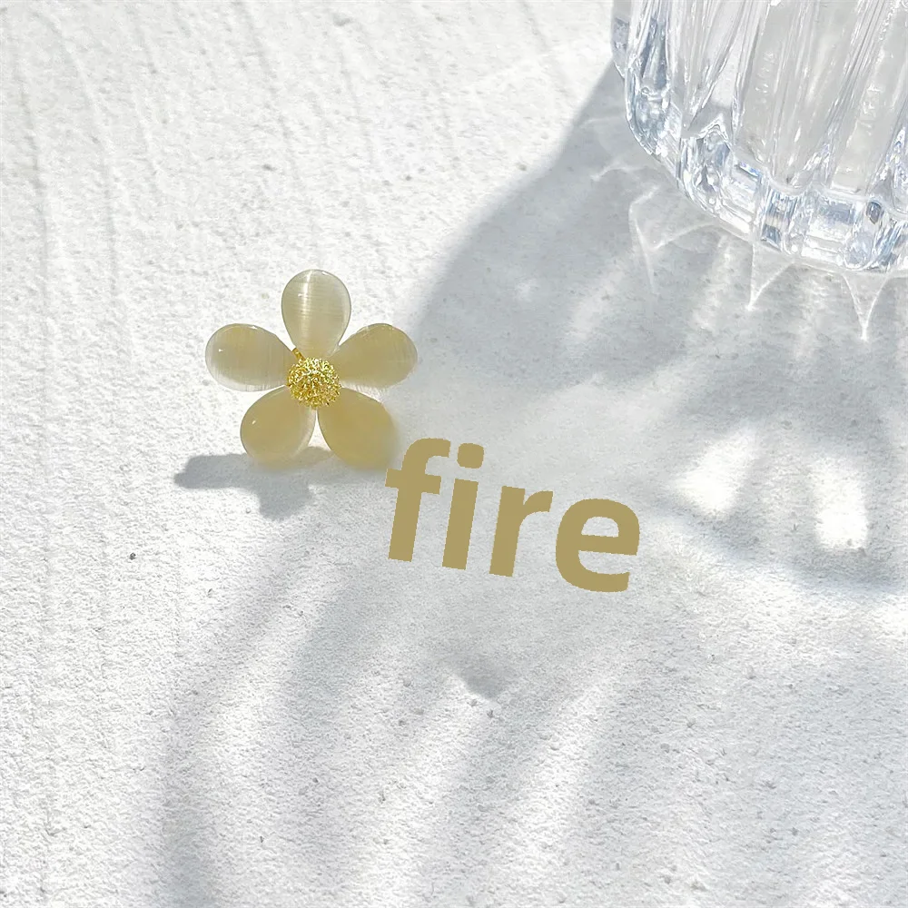 Flower earrings k-style early spring flower earrings ins trendy niche design elegant simple sweet small fresh earrings