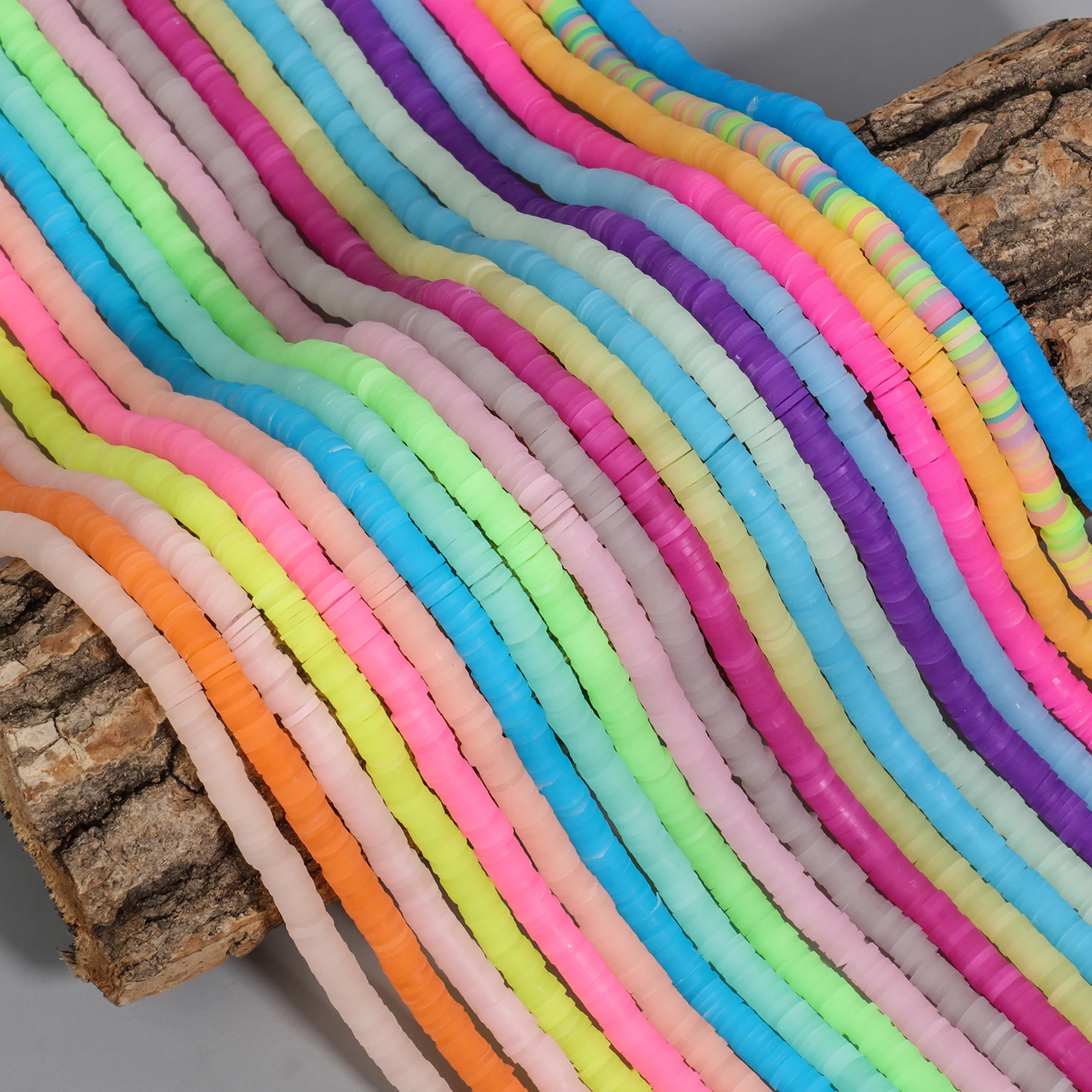 Heishi Perlen Bunt Mix Polymerclay Perlenscheiben 4x1mm 380 400Stk/Strang | CLAY R067 4.0mm M2