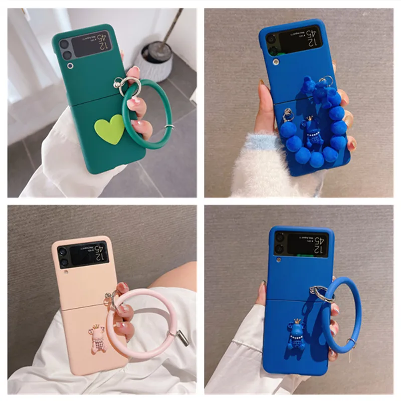 Glitter Crown Bear Bead Hand Chain Custodia Per Telefono Per Samsung Galaxy Z Flip 5 Z Flip 4 Z Flip 3 Zflip 5G Cover Protettiva Capa Women
