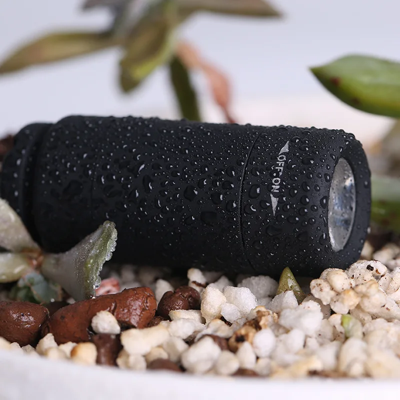 Outdoor Tools Mini LED Keychain Torch Flashlight Mini USB Rechargeable Small Pocket Torch Light CN For Camping & Hiking
