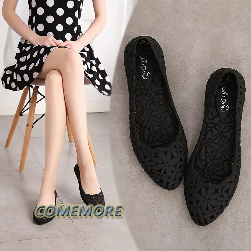 Women Holes Flats Jelly Shoes Summer Beach Swim Pool Sandal Non-slip Resistance Pointed Toe Durable Wear Breathable Casual Black 2