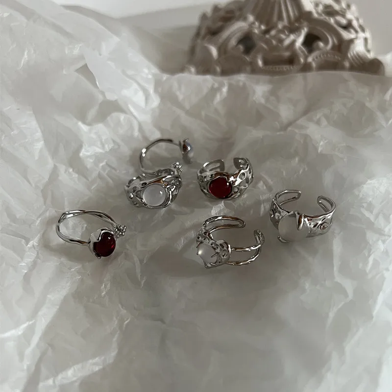 Fashion Rings Vintage Silver Color Red Oval Ring for Women Trendy Elegant Irregular Natural Stone Luxury Ring Woman Y2K Aesthetic Jewelry Gift