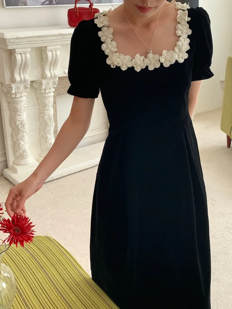Autumn French Vintage Black Velvet Midi Dresses for Women Puff Sleeves Square Collar A-line Korean Fashion Vestido Mujer New