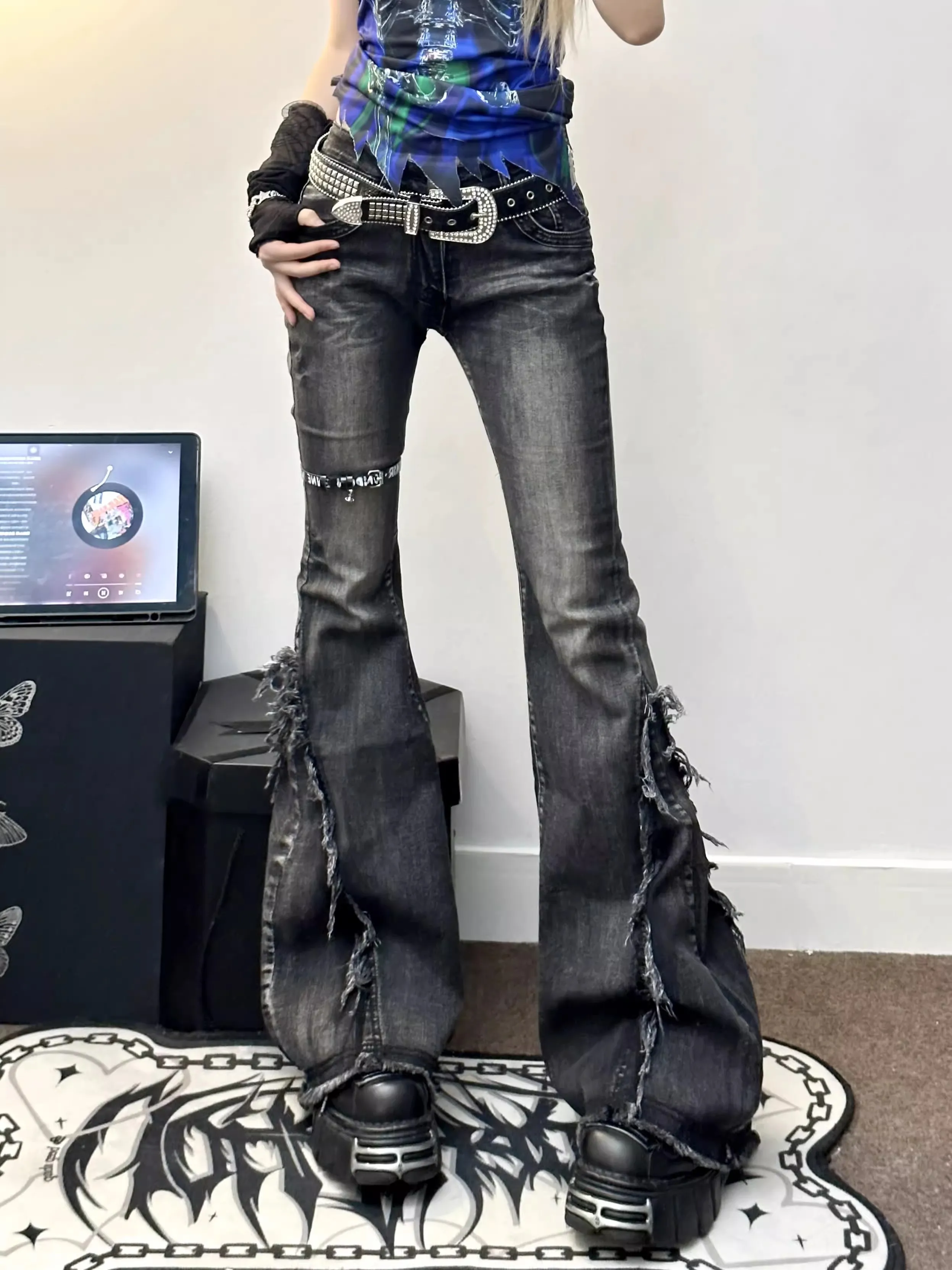 パンツ 00s LAGUST painted flare jeans y2k punk 00s LAGUST painted flare jeans y2k punk パンツ