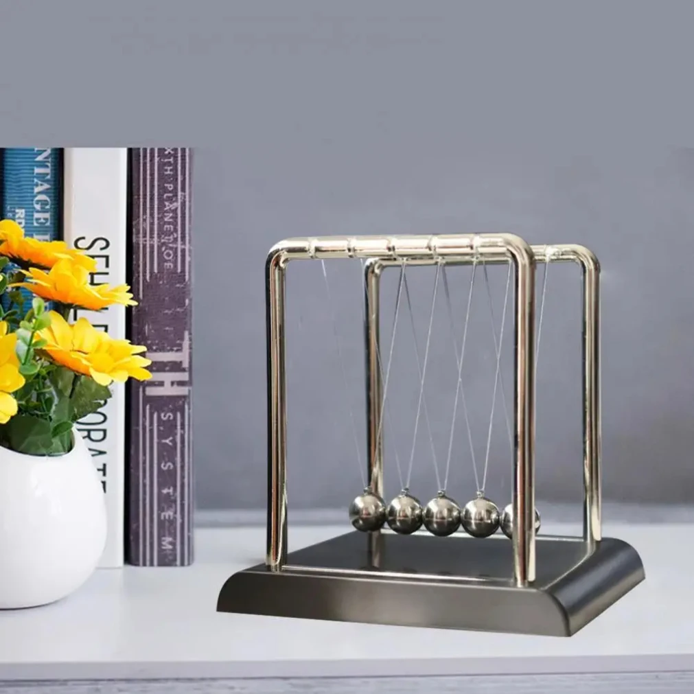 Newton’s Cradle Kinetic Desk Toy 3