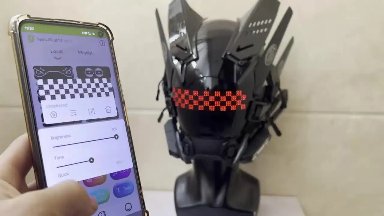 サイバーパンクマスク LED カスタムコン カスタムコンテンツはアプリ